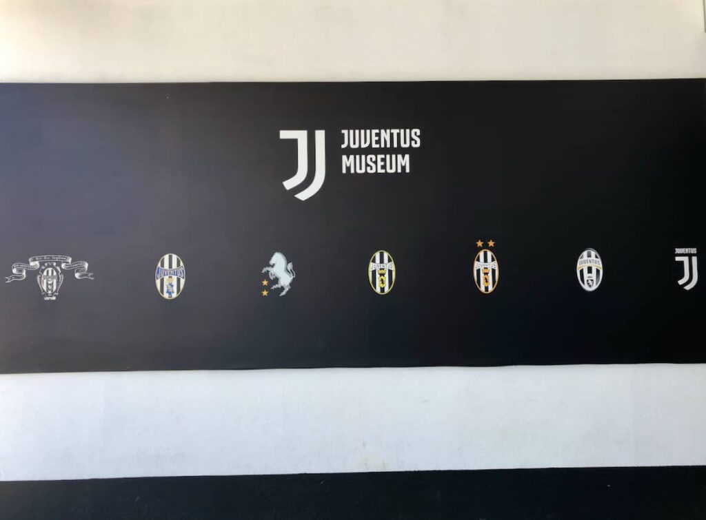 Logo Juventusu pochodzące z  Muzeum Juventusu w Turynie