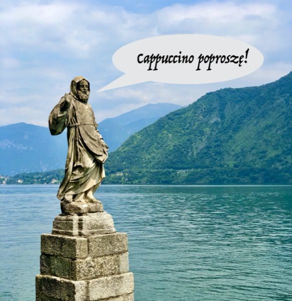 Rzeźba kapucyna nad brzegiem lago di Como we Włoszech