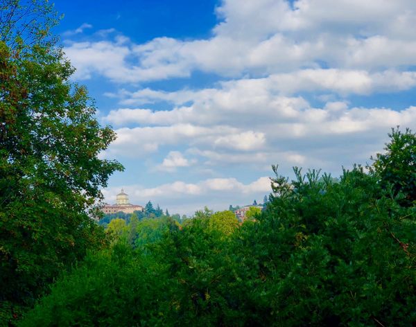 Widok na Monte Dei Cappuccini z Parku Valentino