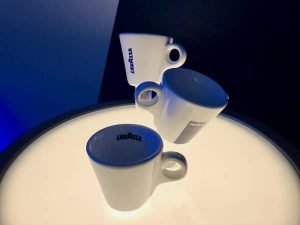 Filiżanki na kawę espresso z Muzeum Kawy Lavazza w Turynie