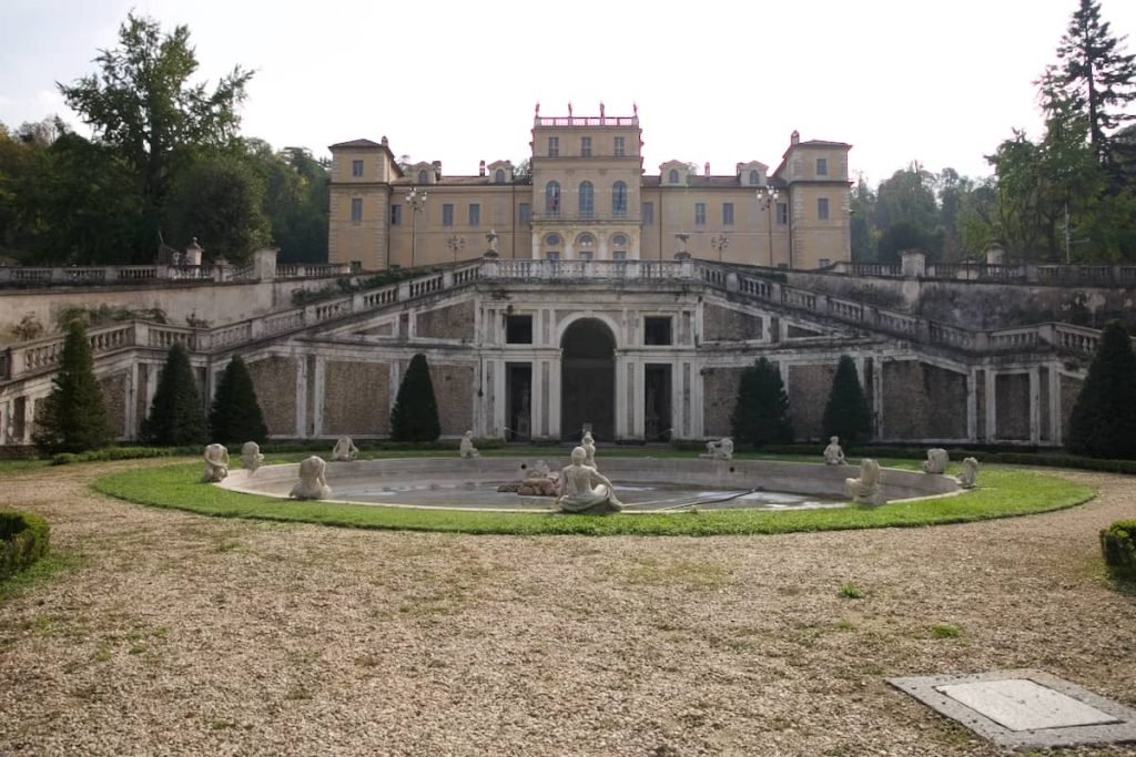 Villa della Regina w Turynie widok od strony głównego wejścia